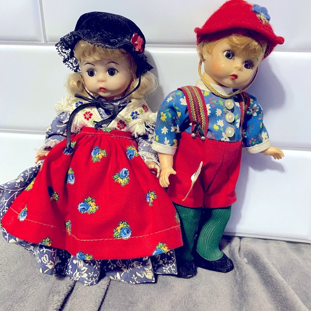 2 Madame Alexander 8 inch Dolls ( Hansel 453 and Gretel 454)